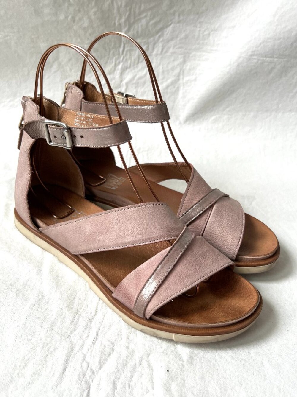 Miz Mooz sandals blush pink brown leather 39 8.5 9 criss cross strappy zip up